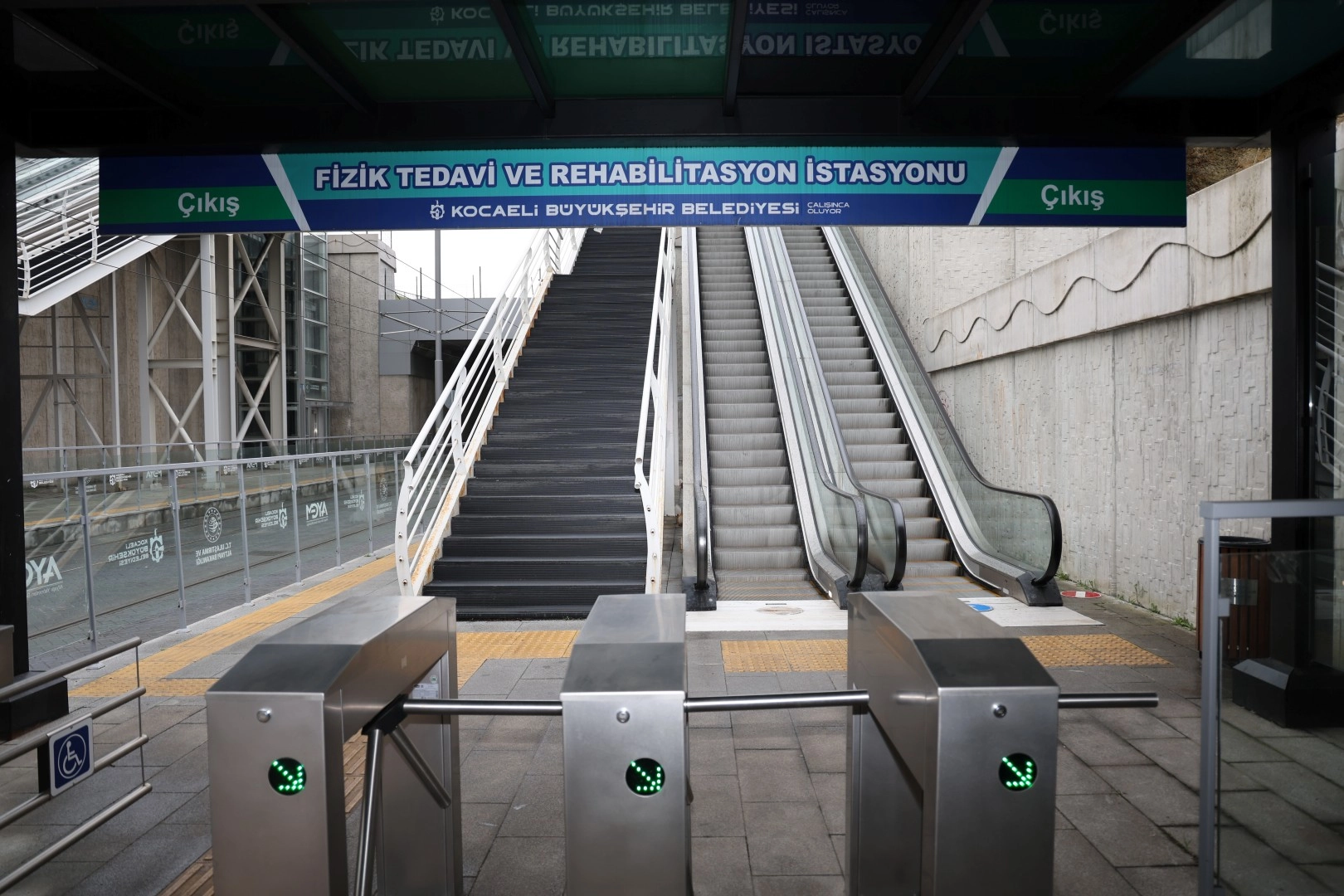 Kocaeli'de yürüyen merdivenler bakıma alındı