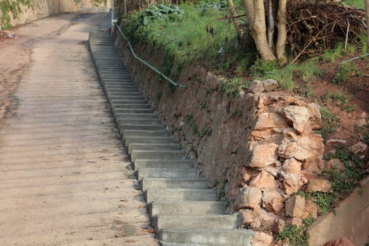 Kocaeli İzmit'te yeni merdiven konforu