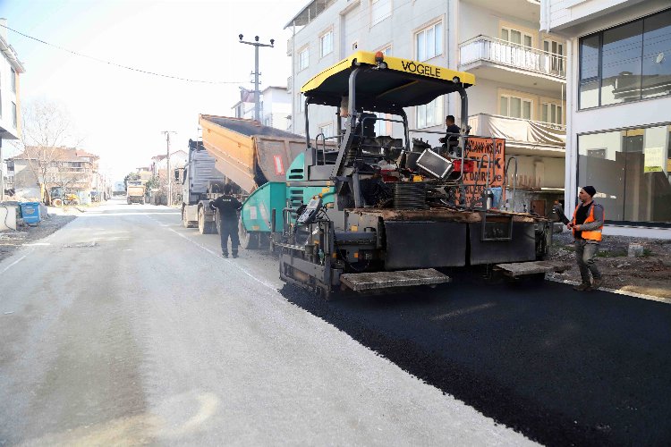 Kocaeli Kartepe Dumlupınar Mahallesi'nde üstyapı çalışmaları devam ediyor 