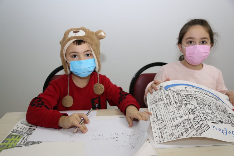 Kocaeli'nde geleceğin ressamları yetişiyor 