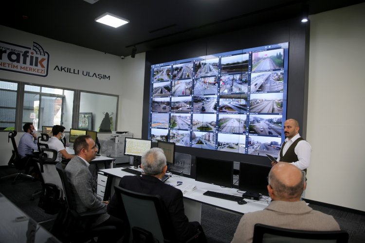 Kocaeli'nde kent trafiği teknoloji ile yönetiliyor 