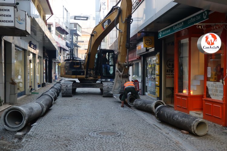 Kocaeli İzmit Fethiye Caddesi'nde çalışmalar devam ediyor 
