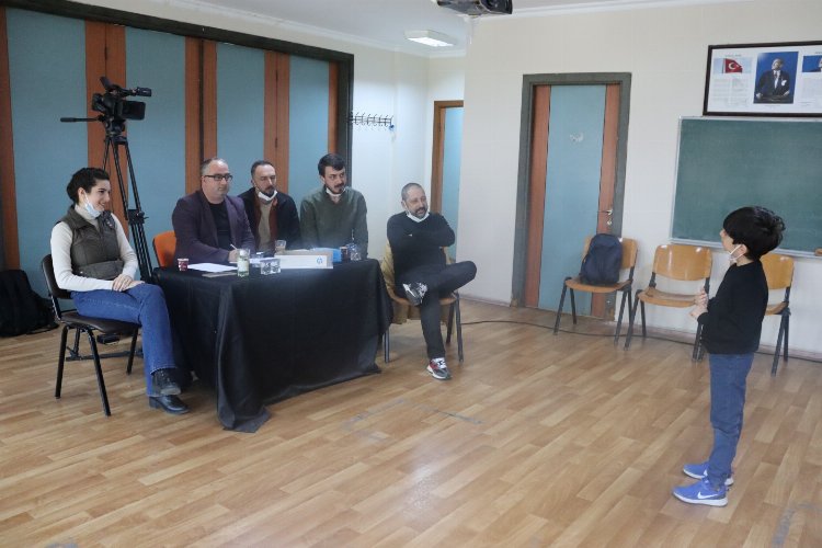 Kocaeli İzmit'te 55 çocuk sinema için seçilecek 
