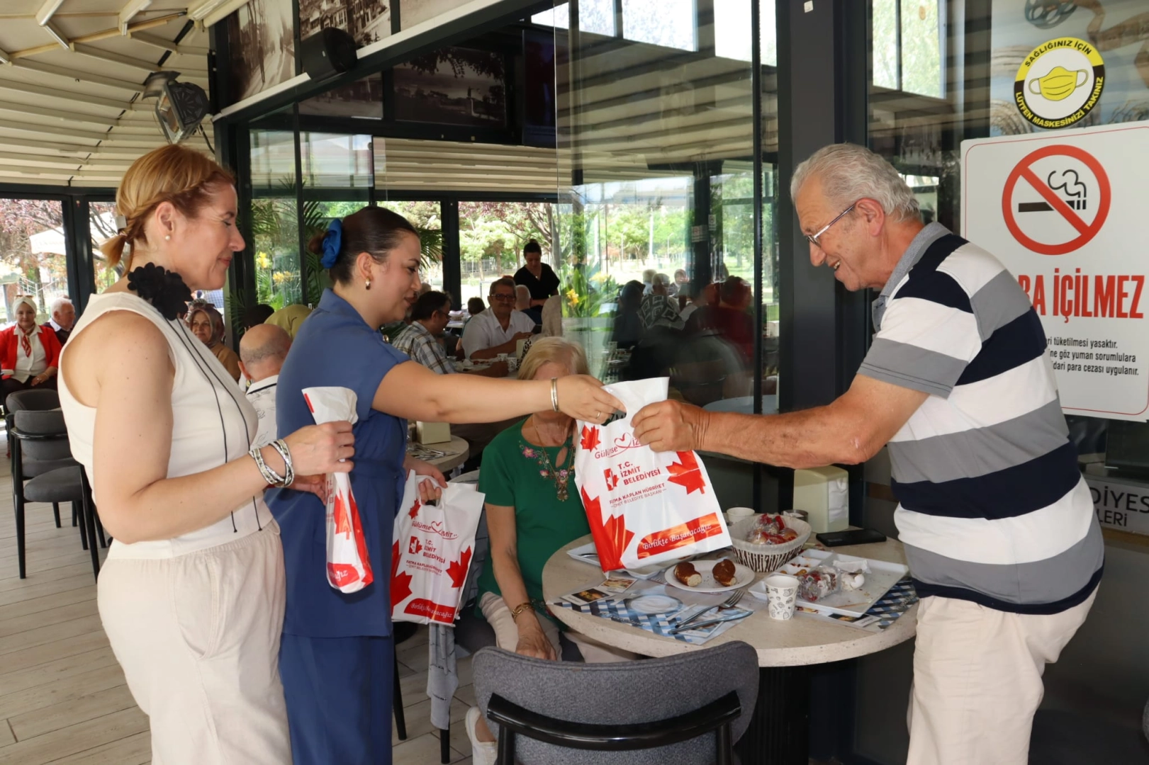 Kocaeli İzmit'te Babalar Günü’ne sevgi dolu kutlama