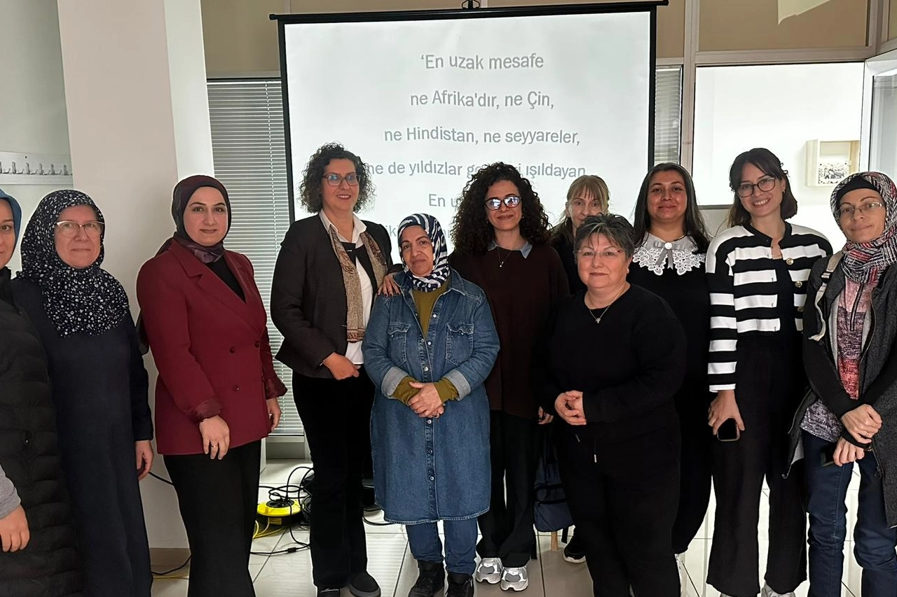 Kocaeli İzmit'te Engelsiz Ebeveyn Akademisi tüm hızıyla devam ediyor