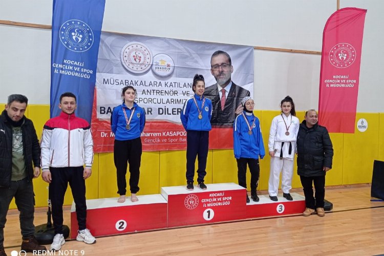Kocaeli İzmitli karateciler, Türkiye Şampiyonası vizesi aldı 