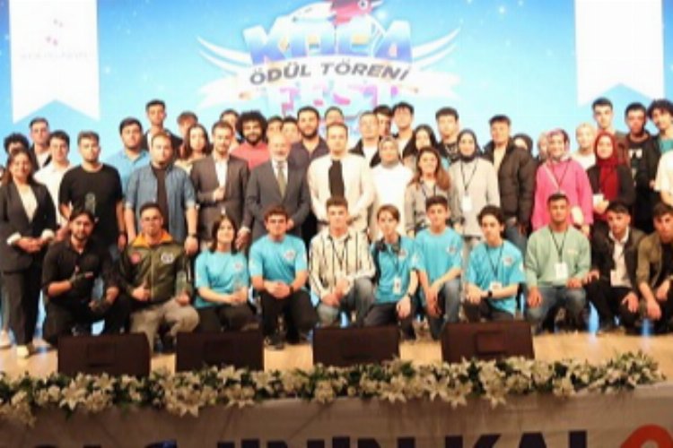 Kocasinan'da KOCAFEST’in yıldızları ödüllendirildi