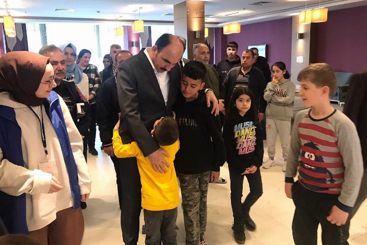 Konya'da misafir edilen afetzedelere Başkan Altay'dan ziyaret