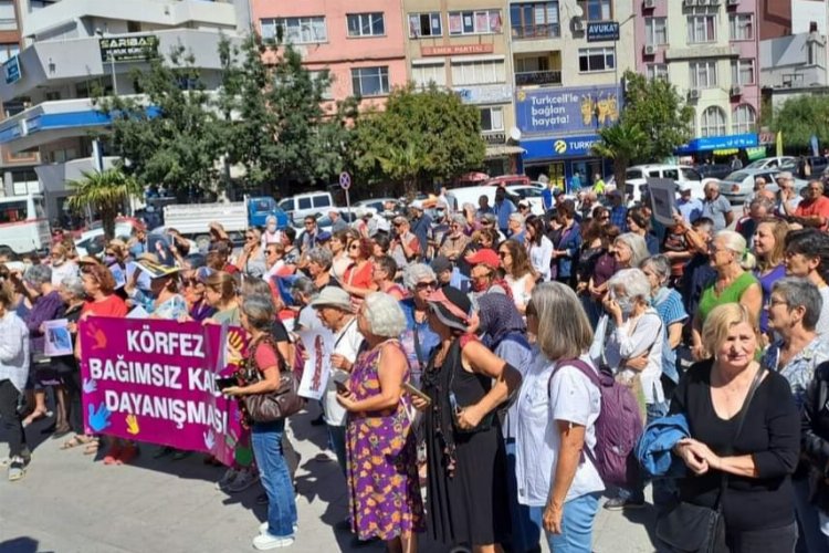 Körfez Bağımsız Kadın Dayanışması üyeleri Burhaniye'den seslendi