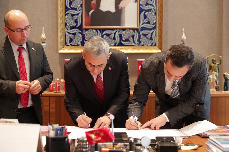 Kütahya Belediyesi'nde maaşlara ek protokol iyileştirmesi 