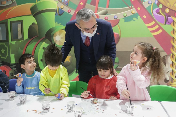 Kütahya'da minik eller seramik hamuruyla buluştu 