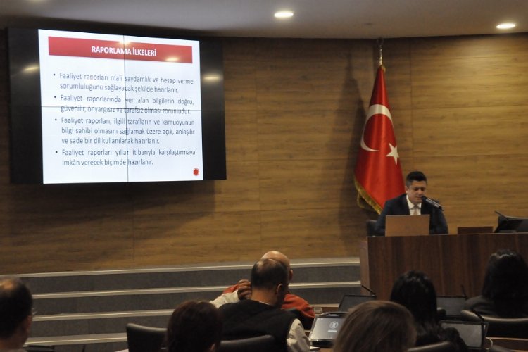 Kütahya Belediyesi'nden personeline yılın ilk hizmet içi eğitimi