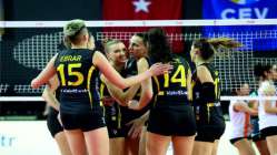 Lider VakıfBank kayıpsız devam ediyor