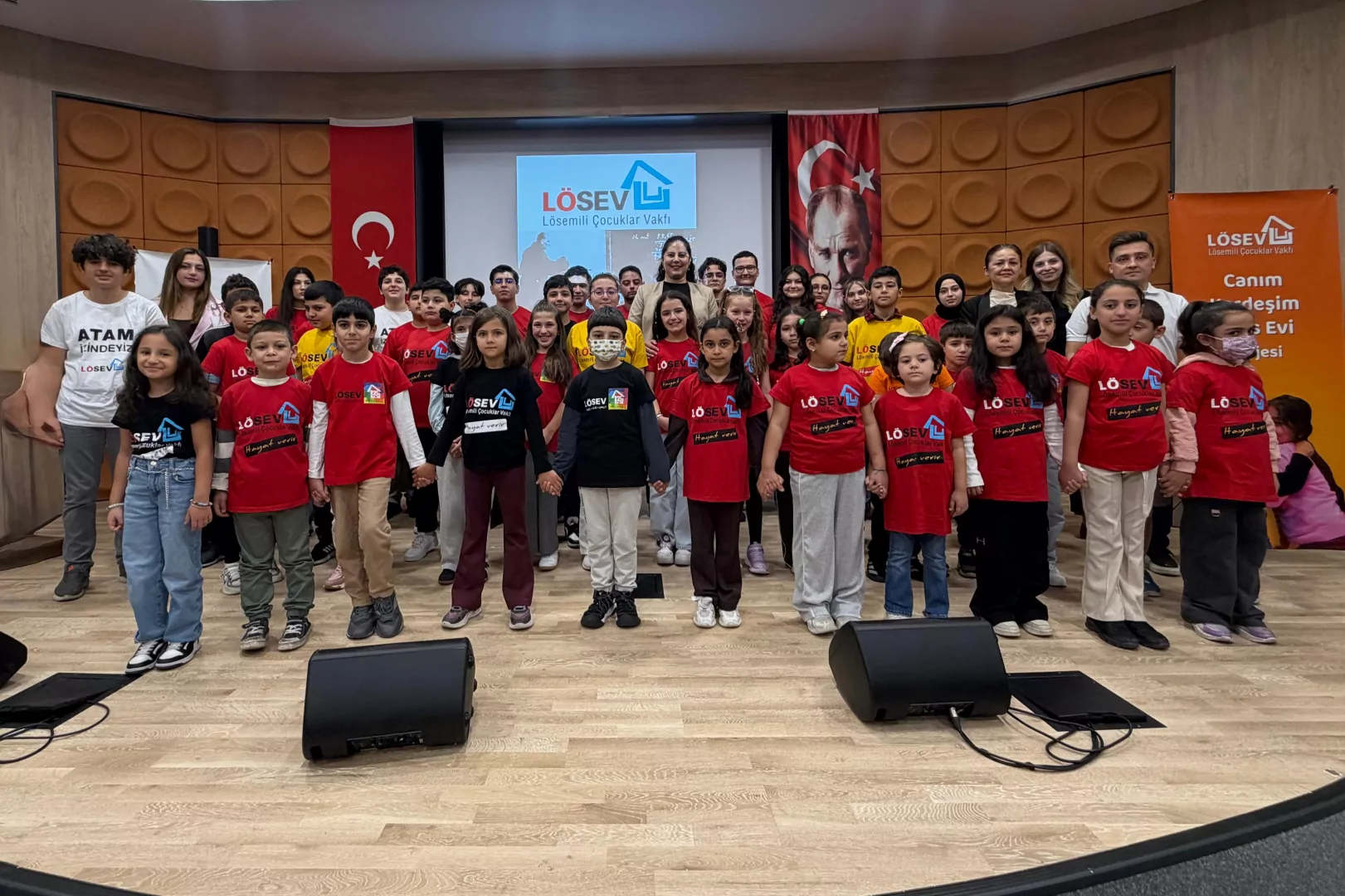 LÖSEV Canım Kardeşim Ders Evi’nde yeni dönem başladı