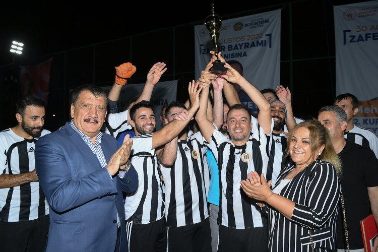 Malatya'da futbol ve voleybol turnuvası sona erdi