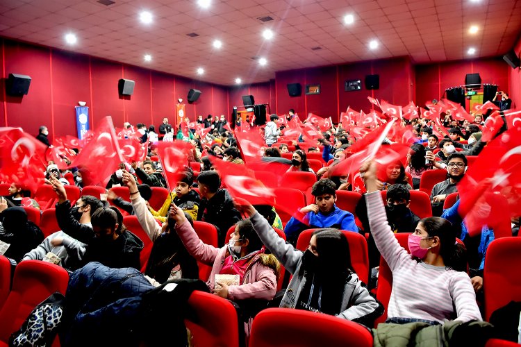Malatya'da öğrenciler 'İyi ki varsın Eren'i izledi