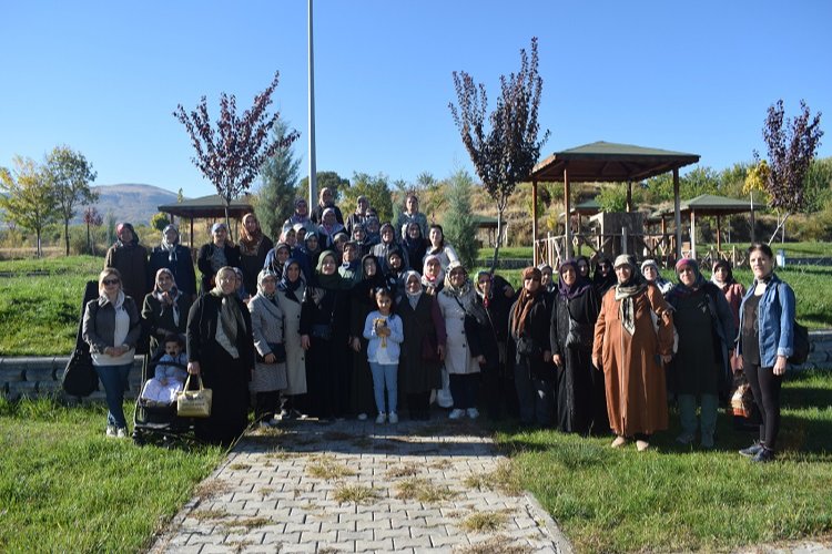 Malatya Kent Konseyi Kadın Meclisi'nden moral ekinliği