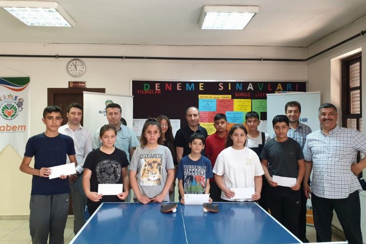 Malatya Semt Konaklarında masa tenisi turnuvası 