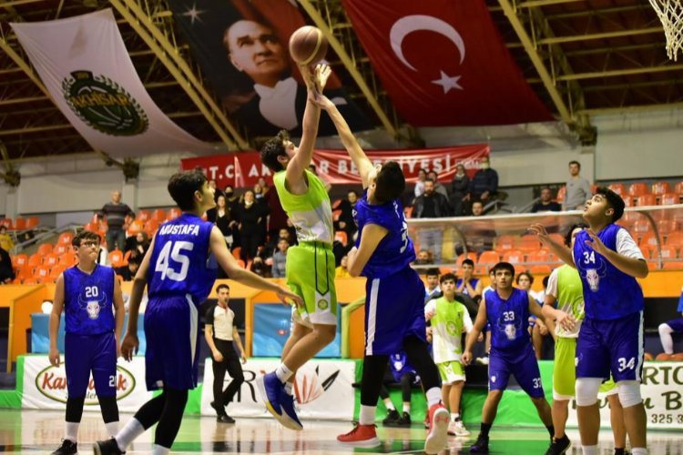 Manisa Büyükşehir'in 'U-16'sı şampiyon oldu