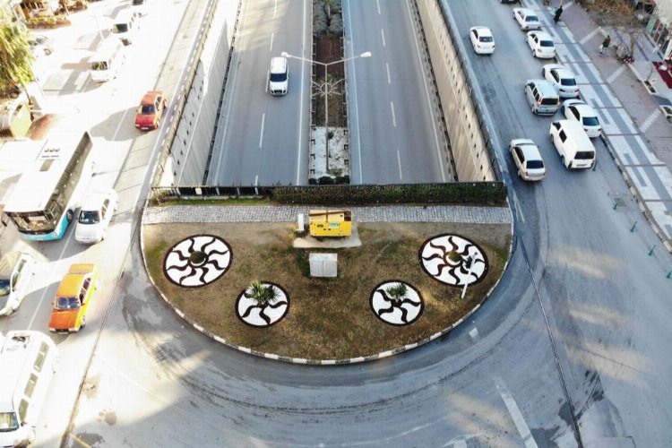Manisa'da Eski Garaj Kavşağı'na yeni peyzaj uygulaması