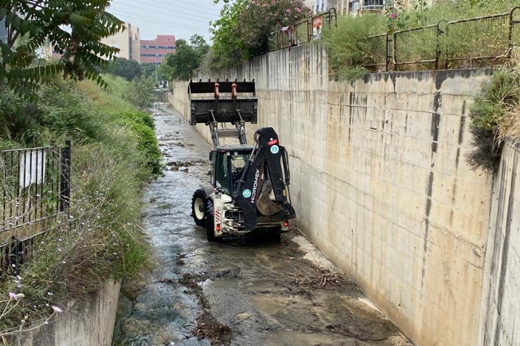 Manisa'da olası taşkınlara karşı önleme devam