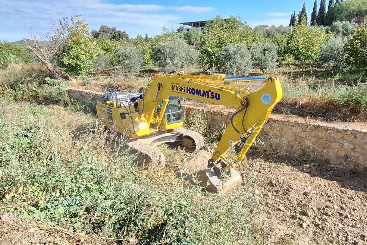 Manisa'da taşkınlara karşı temizlik