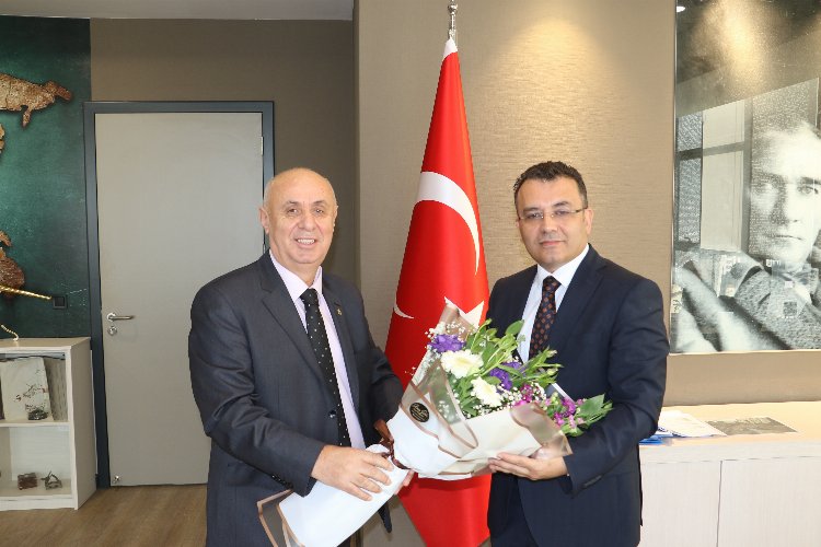 Manisa Trabzonlular Derneği'nden Büyükşehir'e ziyaret 