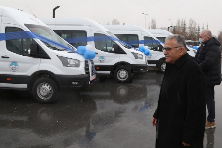 Memduh Büyükkılıç araç 'engel'ini kaldırdı