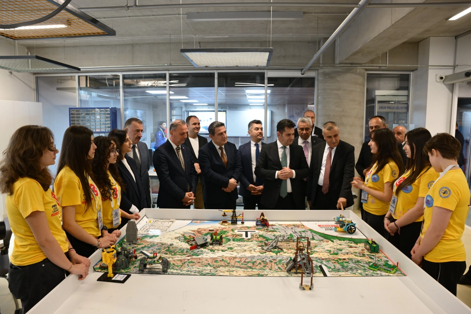 Mesleki eğitimde 'usta eller' Bursa'da geleceğe köprü kuruyor