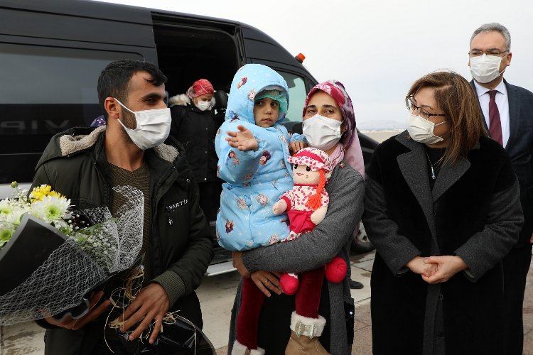 Minik Asiye 37 gün sonra memleketi Gaziantep'te 