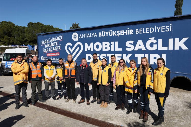 Mobil Sağlık Destek Tırı Hatay'da