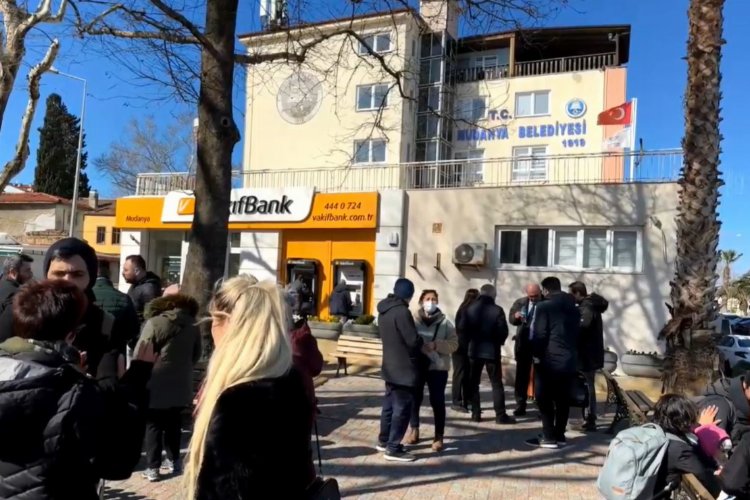 Mudanya Belediyesi’ne isyan etti, açlık grevine başladı