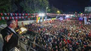 “Netanyahu’ya ‘Savaş Kahramanı’ Diyen Trump‘la Dostsan, Sen Filistin’in Dostu Olamazsın”