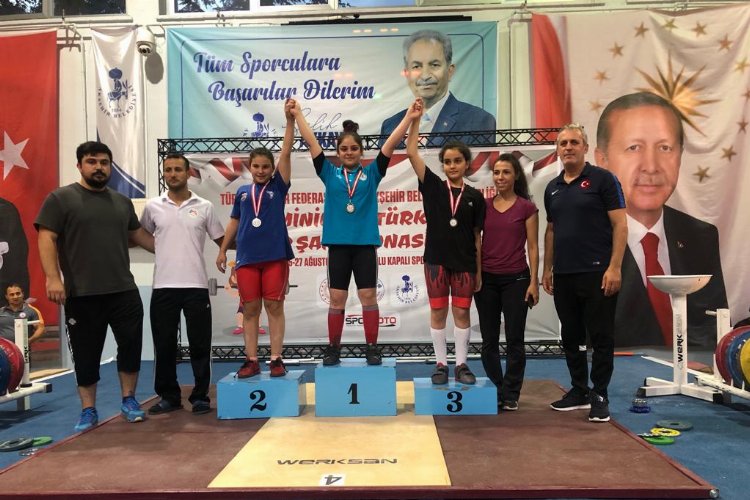 Nevşehir Belediyesi'nden çifte şampiyonluk