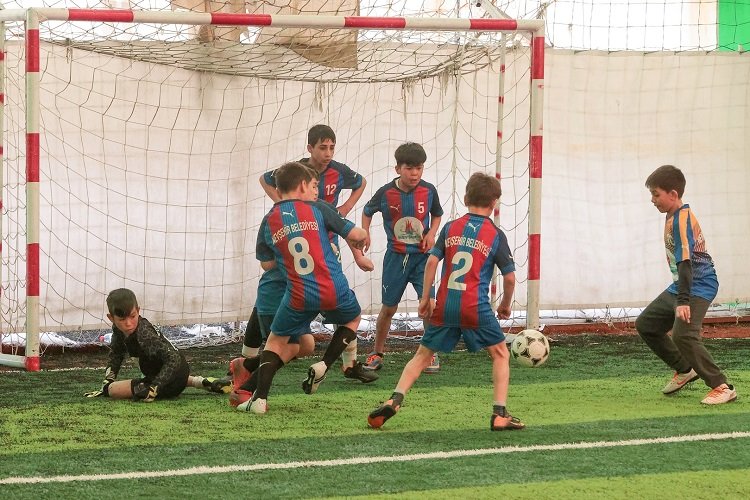 Nevşehir'de halı saha futbol turnuvası heyecanı