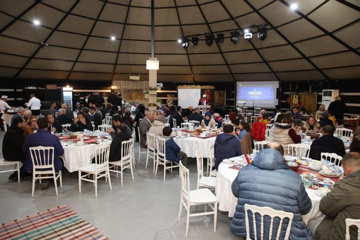 Ordu'da her gün yüzlerce vatandaşa ücretsiz iftar