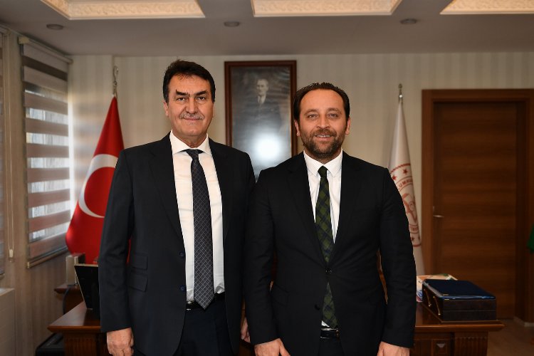 Osmangazi Belediye Başkanı Dündar, Milli Eğitim Müdürü Gür'ü ziyaret etti 