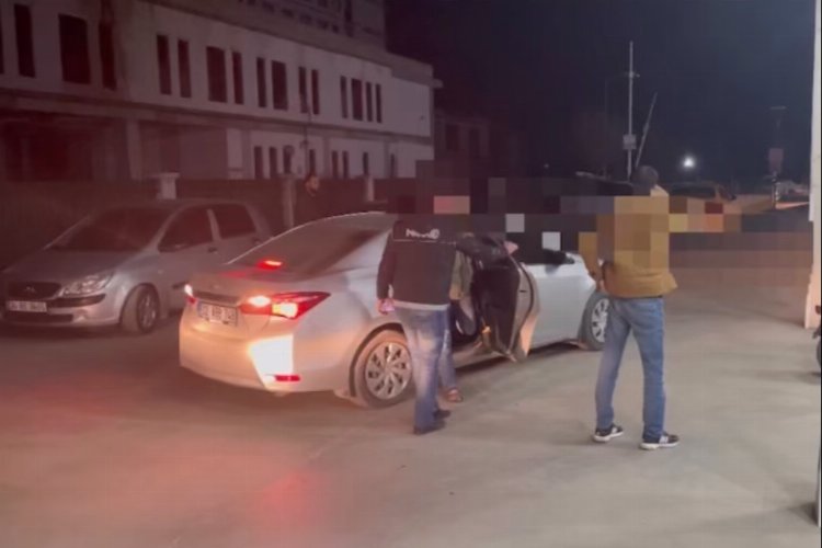 Şüphe üzerine durdurulan araçtan uyuşturucu çıktı