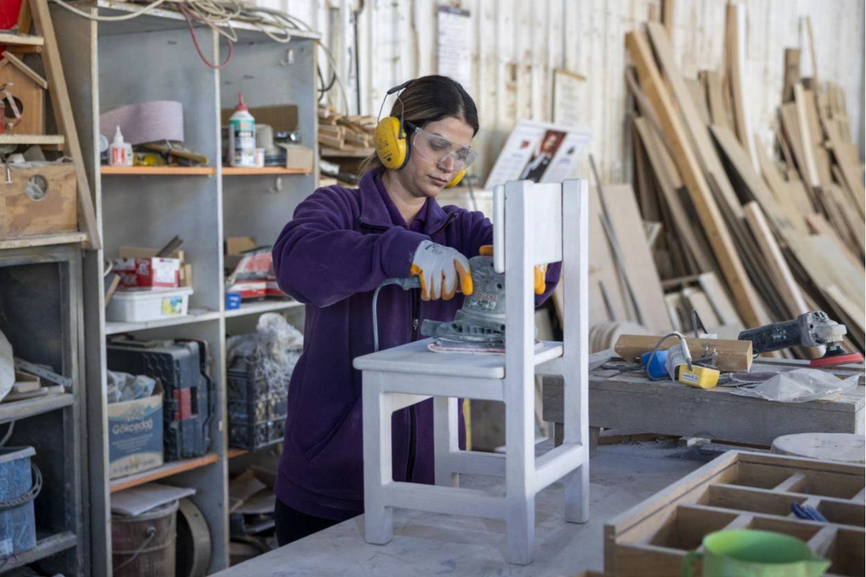 Çöpler sandalye oluyor