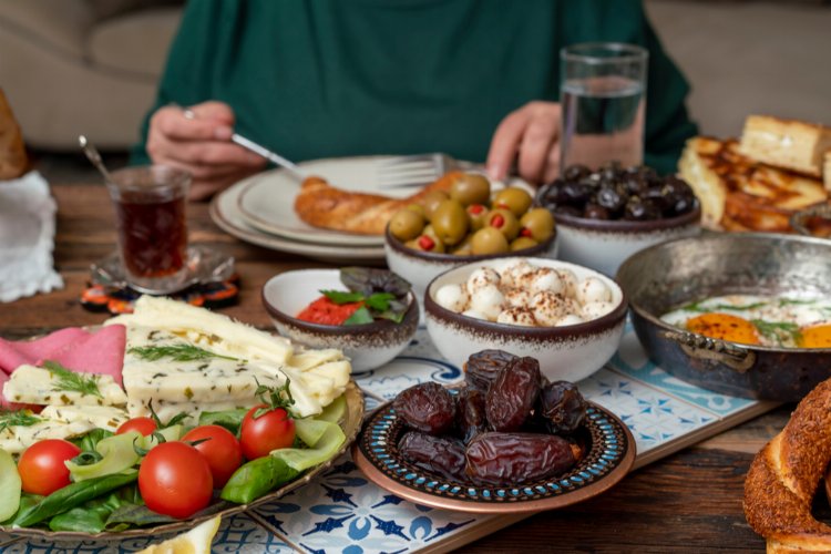 Ramazan'da tatlı ve pide tüketimi uyarısı