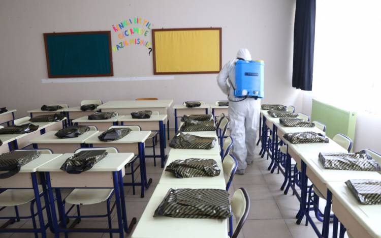 Rize'de okullarda dezenfekte çalışmaları yoğunlaştı