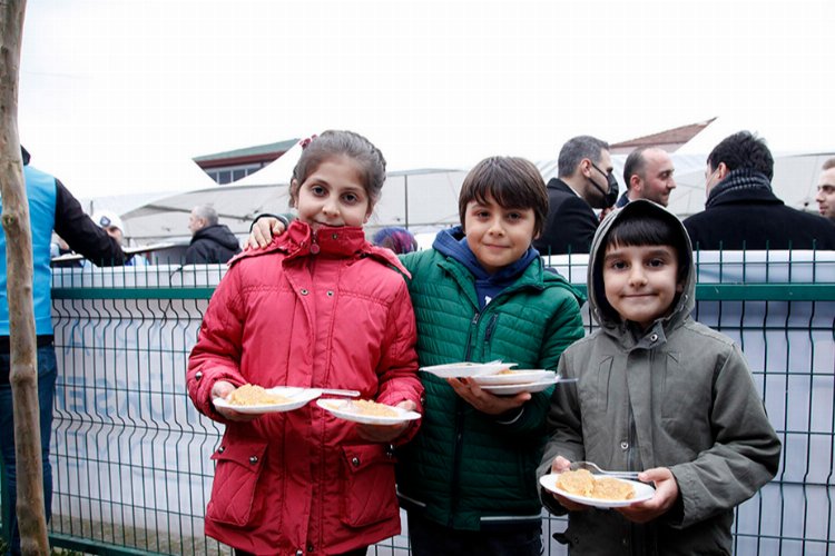 Sakarya Büyükşehir Aşevi hizmete açıldı