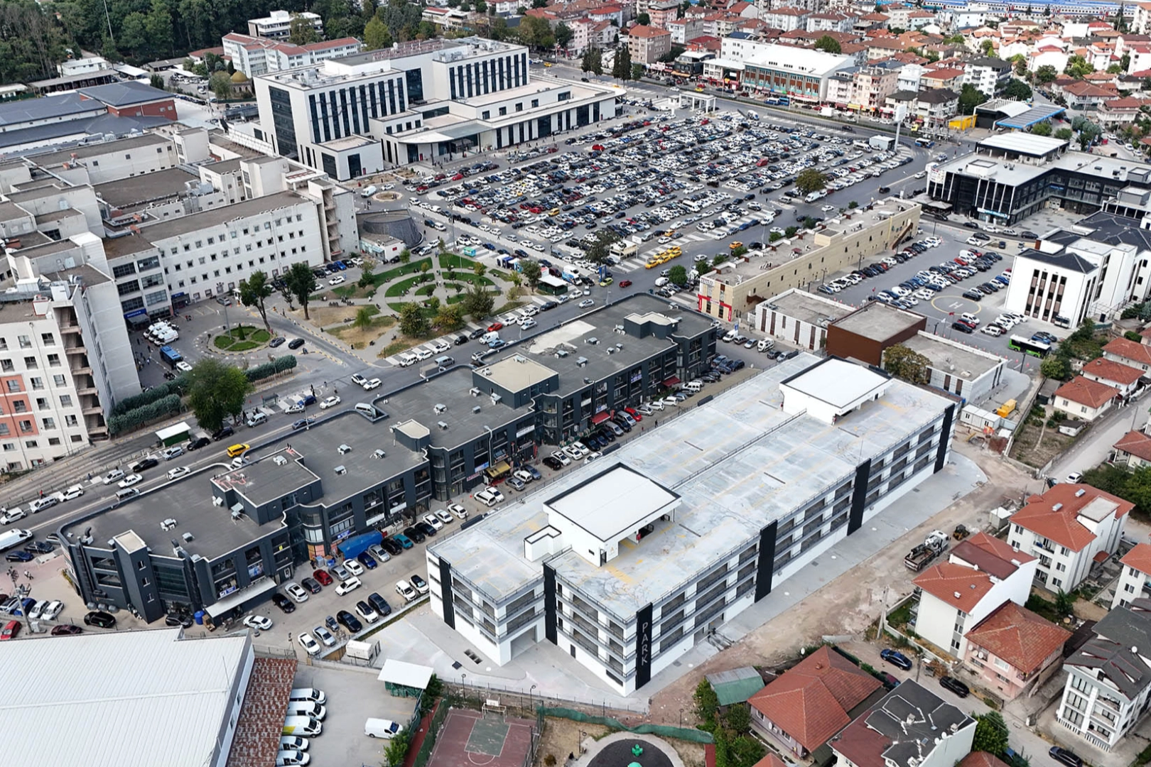 Sakarya'da 530 araçlık katlı otopark hizmette