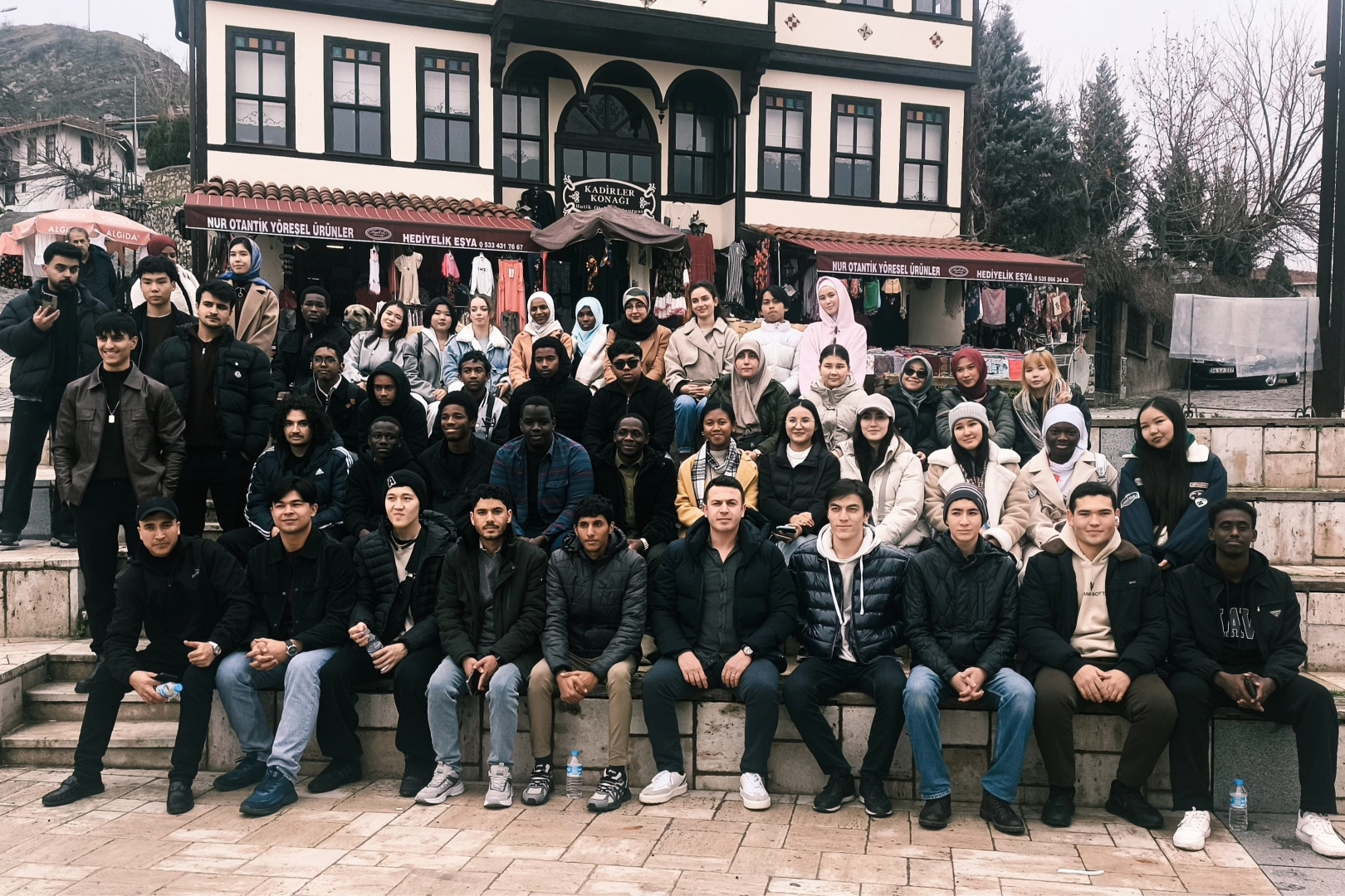Sakarya'da öğrenciler tarihi ve doğal mekanları keşfetti