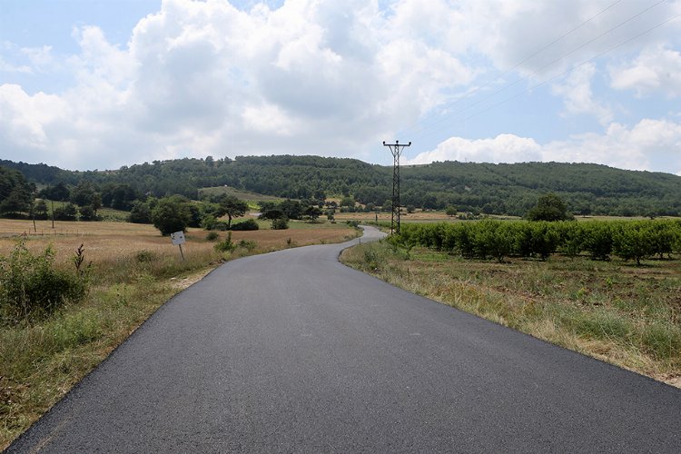 Sakarya Geyve’de 19 kilometrelik yol tamamlandı