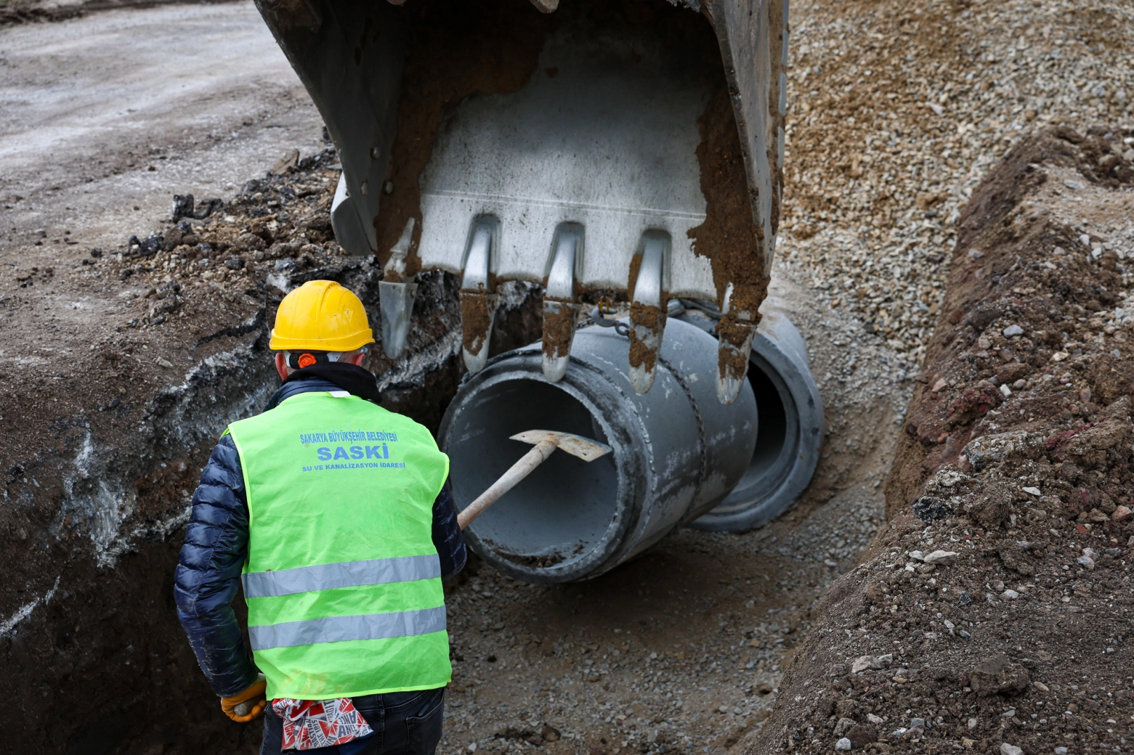 Sakarya Karakamış'ta yağmur suyu altyapısı yeni hat ile güçleniyor