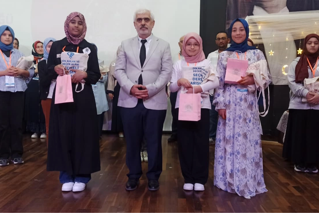 Sakarya, Kur’an-ı Kerim’i Güzel Okuma Yarışması'nda bölge finaline ev sahipliği yaptı