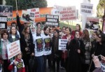 SATANİST GENCİN KEDİYE ŞİDDETİ HAYVAN DOSTLARI TARAFINDAN PROTESTO EDİLDİ