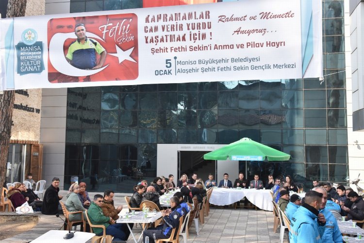 Şehit Fethi Sekin Manisa'da anıldı