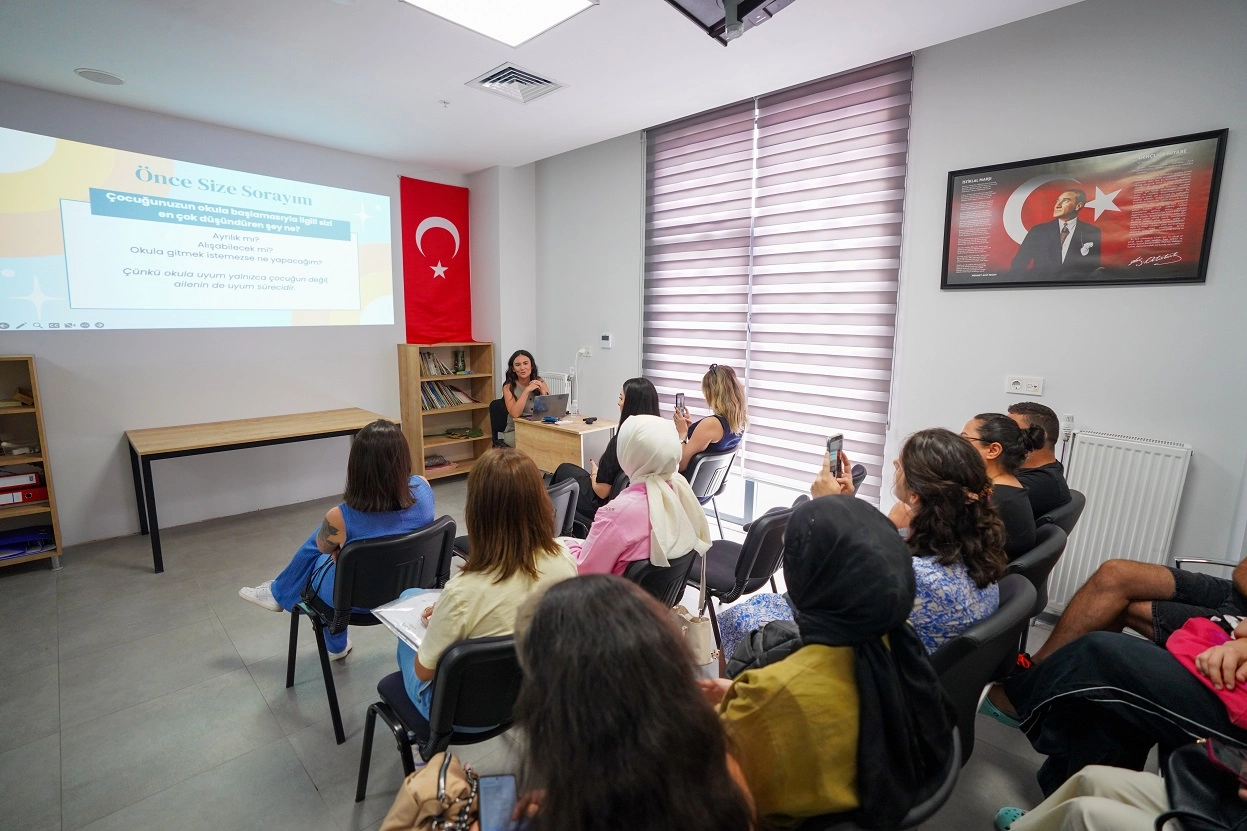 İstanbul Beylikdüzü’nde okula uyum semineri